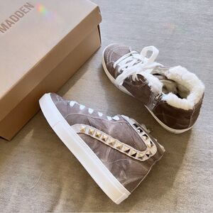 Steve Madden Tracey Star High Top Suede Sneakers in Grey 6